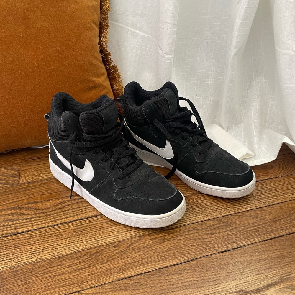 Nike high tops, womens size 9.5